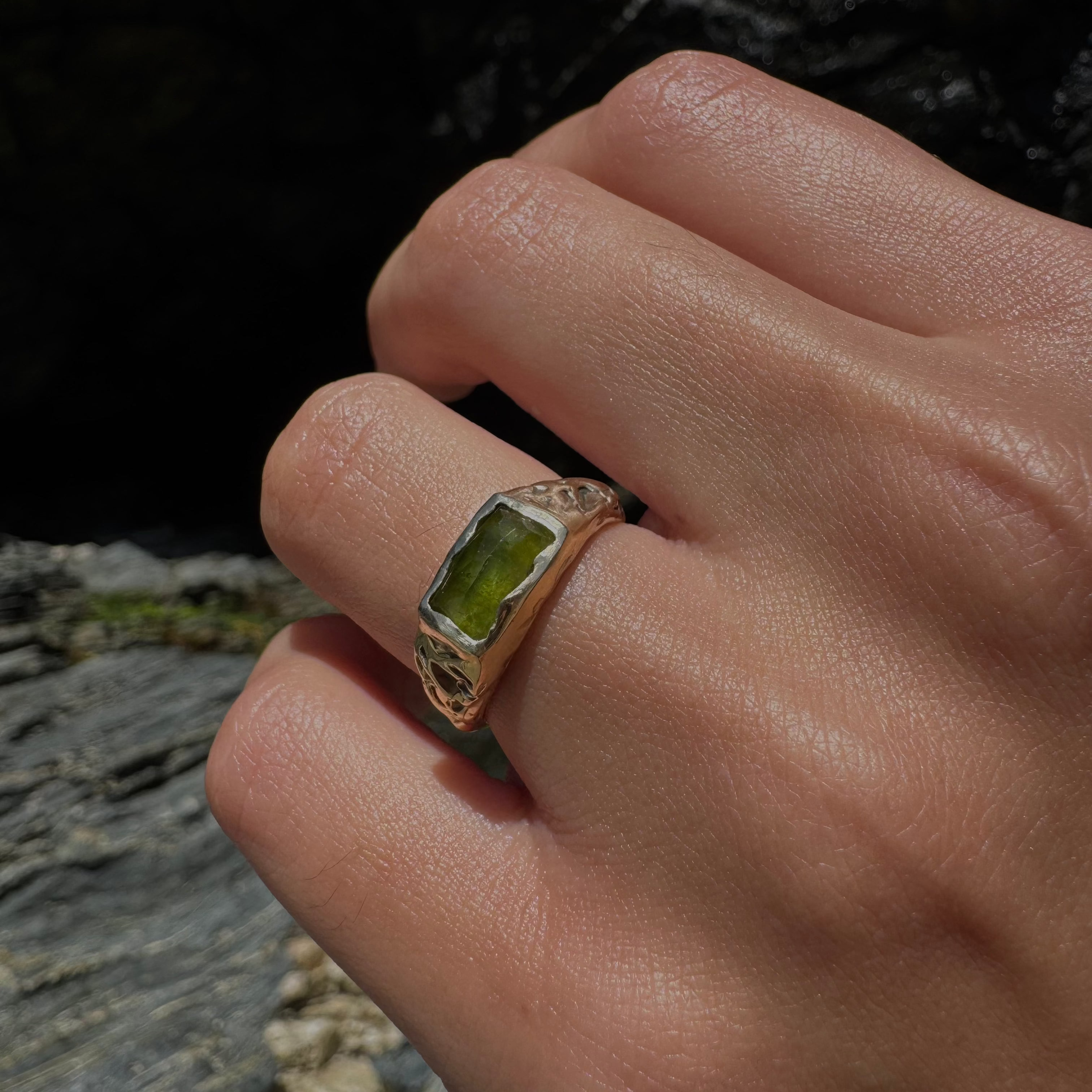 Moss Ring - 9ct