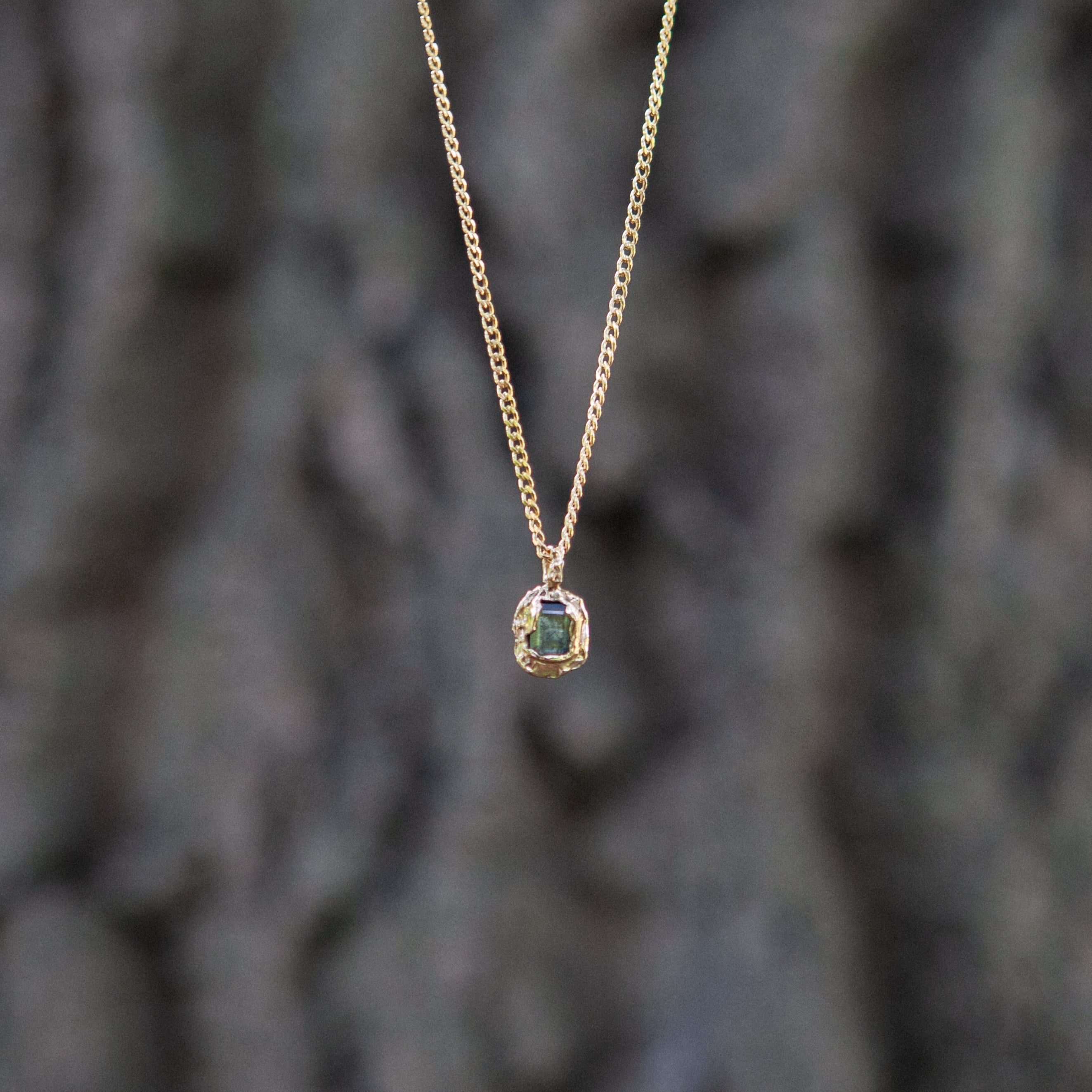 Rock Pool Pendant - 9ct