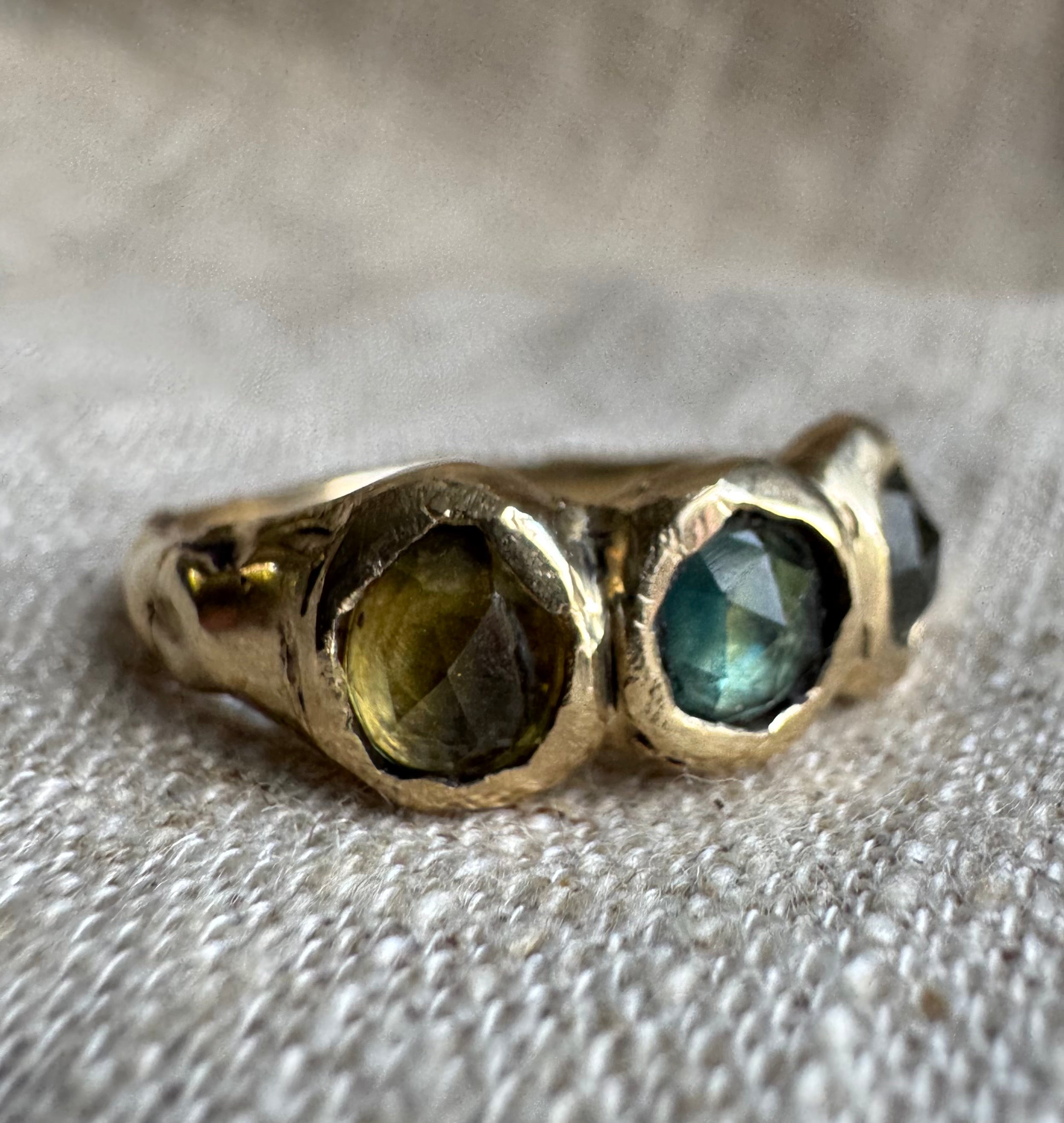 Cove Ring - 9ct