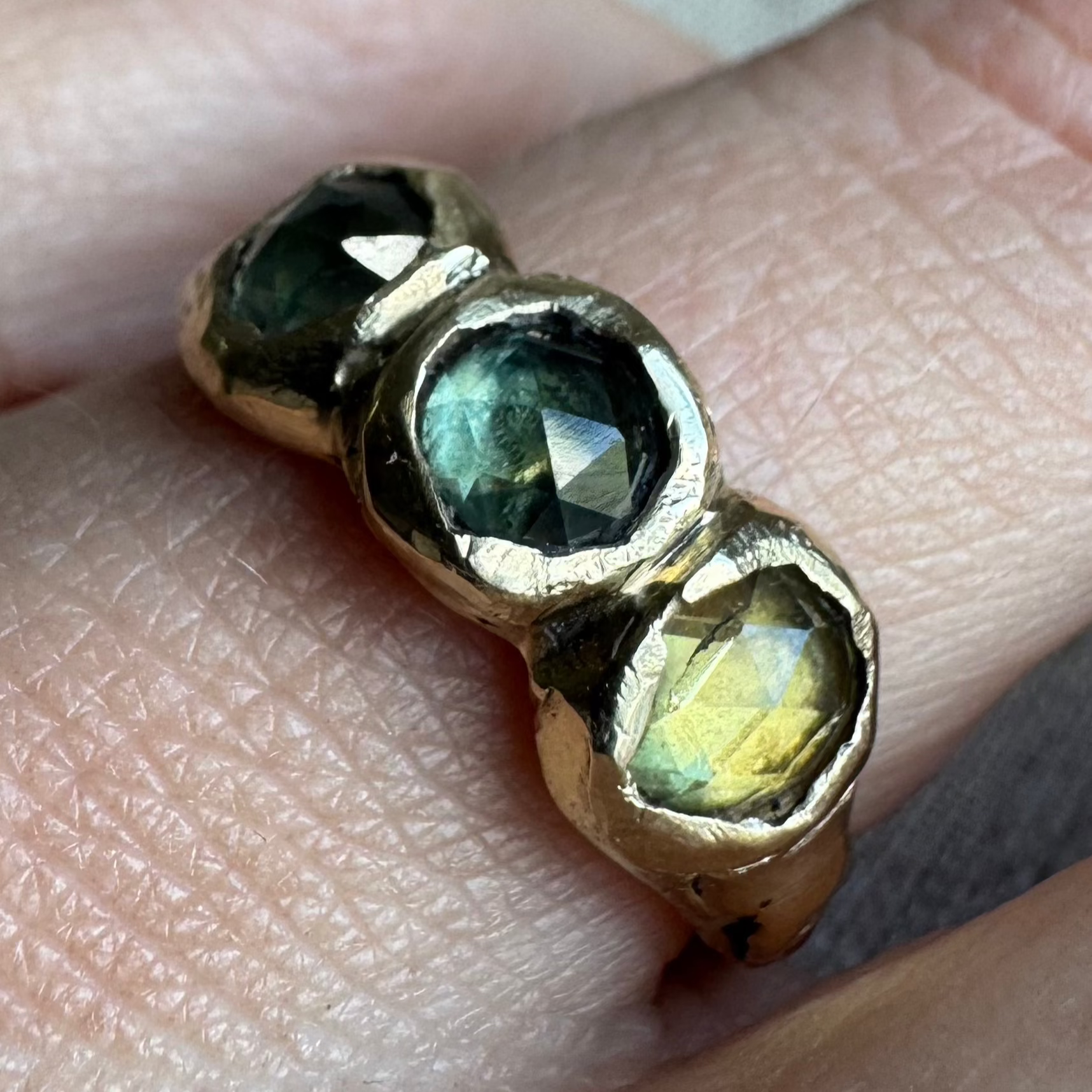 Cove Ring - 9ct