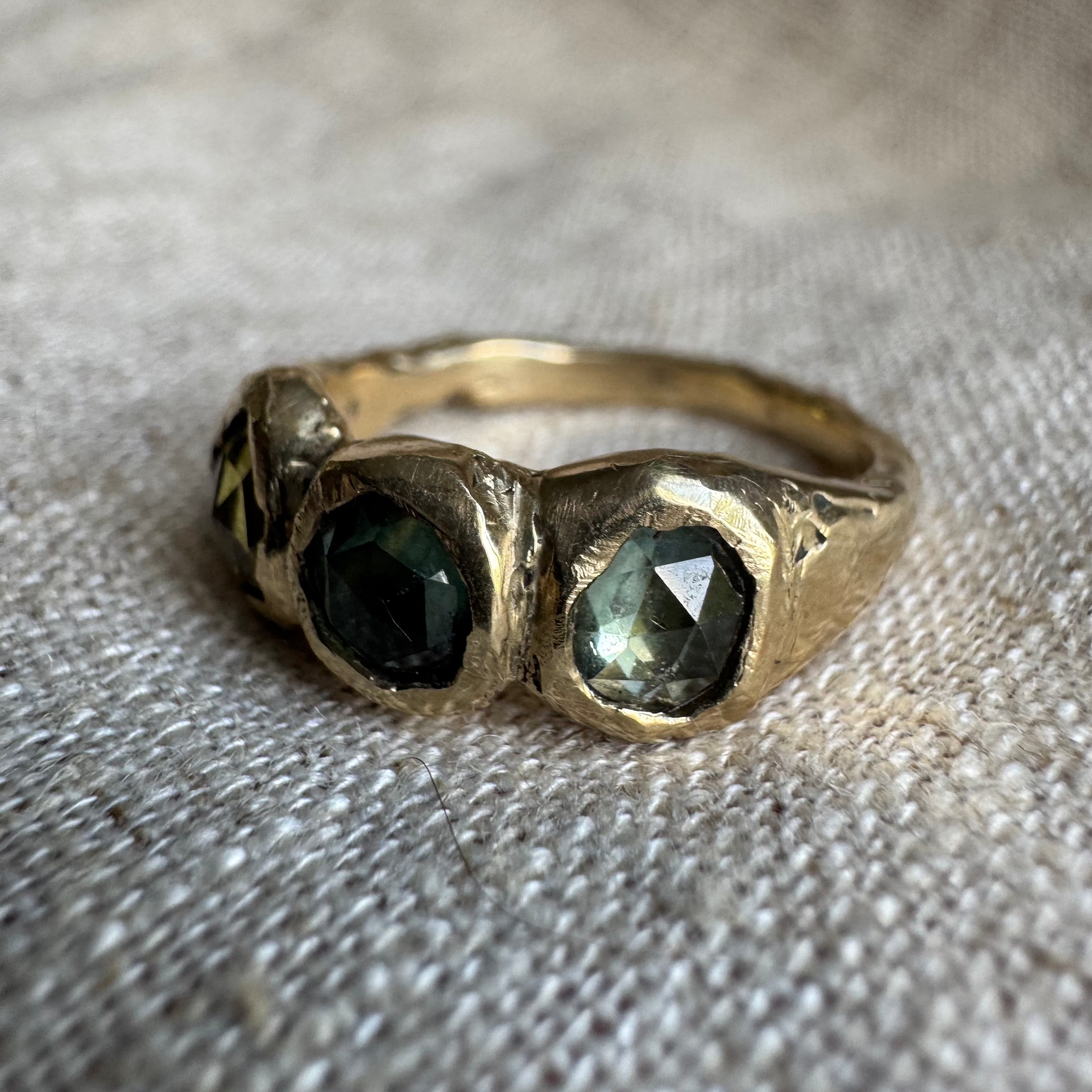 Cove Ring - 9ct