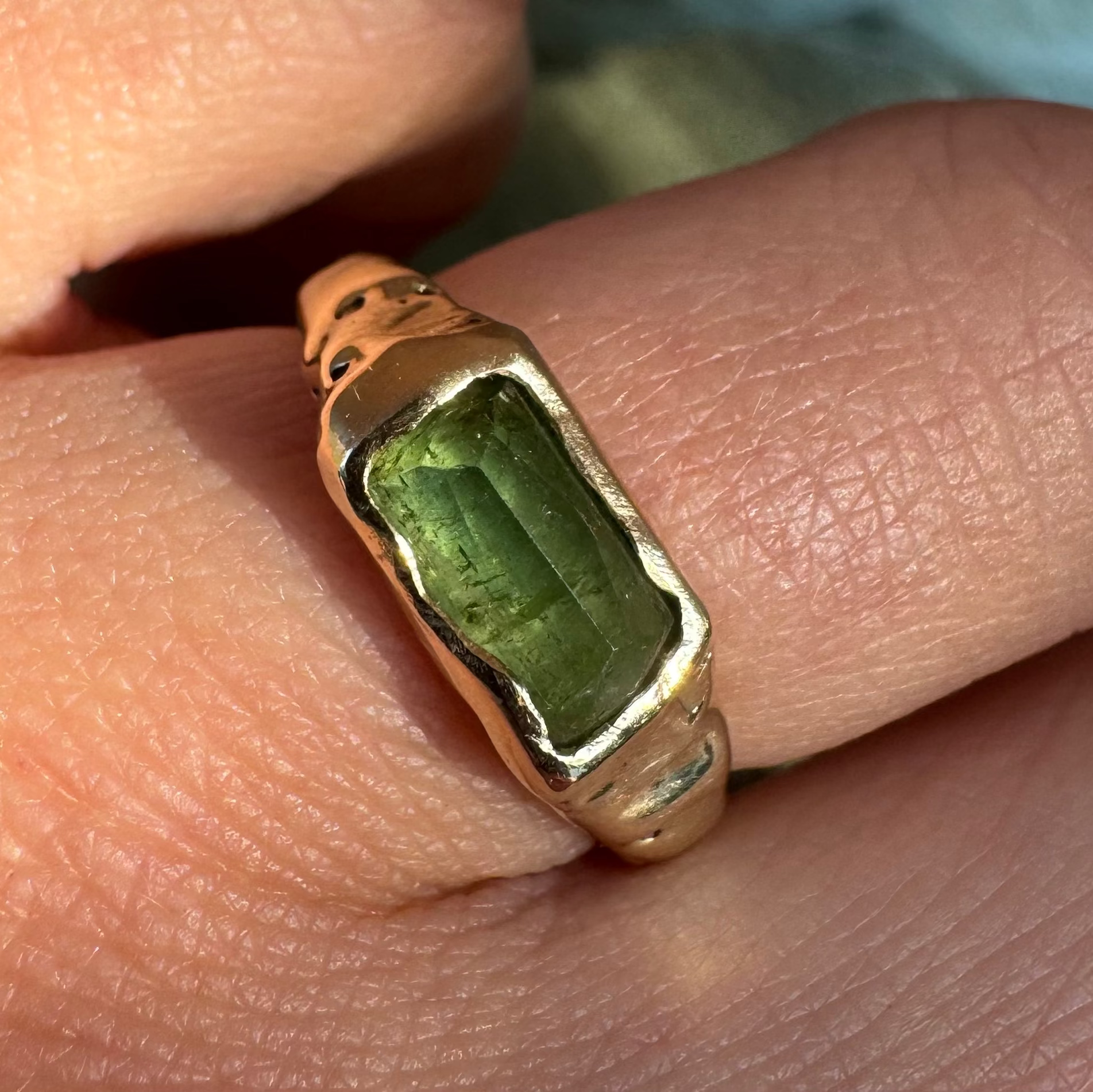 Basil Ring - 9ct